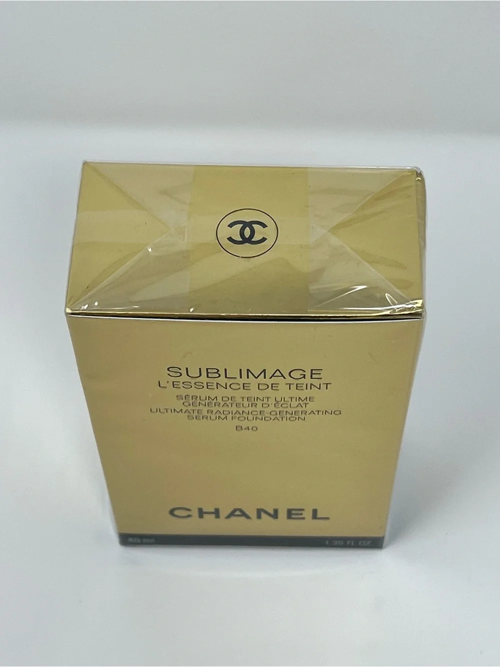 CHANEL Sublimage L’Essence de Teint Ultimate Serum Foundation, shade B40, 40 mL